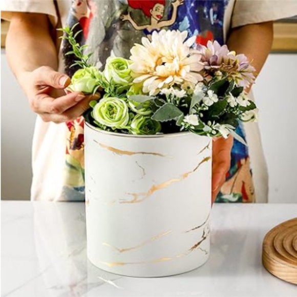 Large Ceramic Kitchen Utensil Holder / Vase  (White/Gold Marble Pattern) - Picture 4 of 6